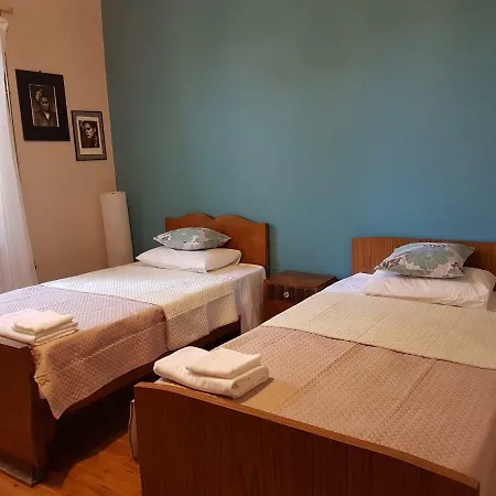 Casa de hóspedes Ines *